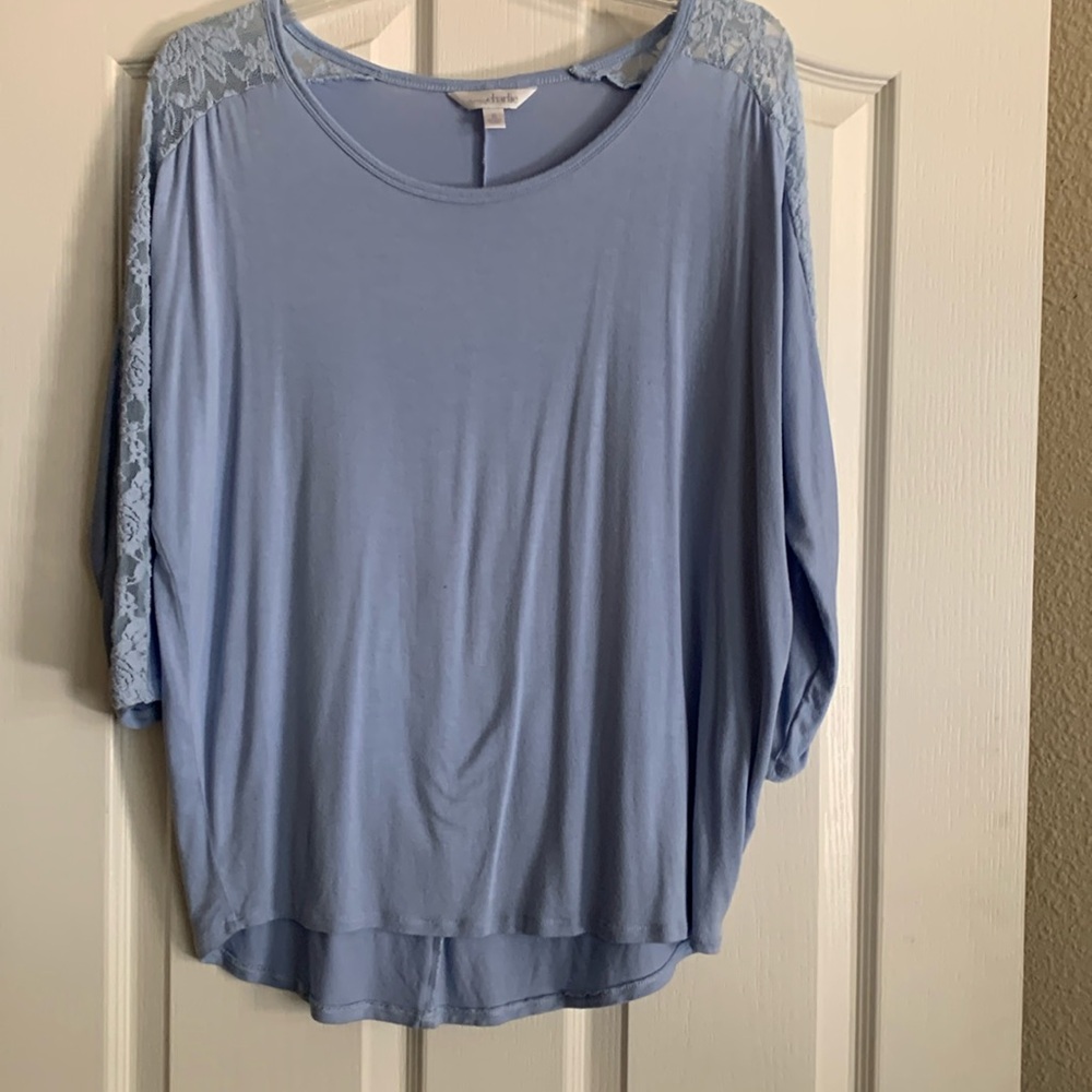 Ladies 3/4 length sleeve top